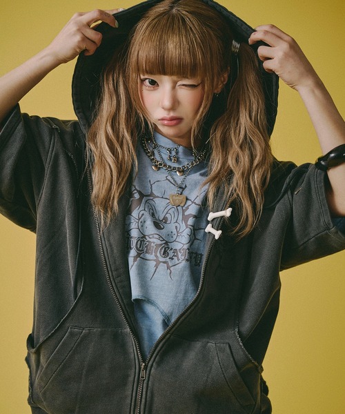 GALFY（ガルフィー） パーカー 「GALFY/ガルフィー」穴の向こうにわん
