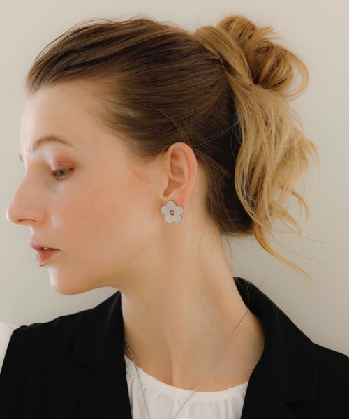 BUCCELLATI 花モチーフ ピアス(片耳用) Buccellati - Blossoms Gardenia - Button Earrings with Pink