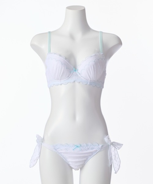 ♡Dolce♡ドルチェ♡レアなフーディフリルベスト♡新品未使用品（白） Dolce Fiore スイーツセットA -ドルチェフィオーレ-（賞味期限：20日程
