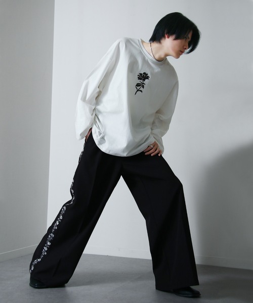 Nilway（ニルウェイ） tシャツ 花柄 ワンポイント センター刺繍 フレア