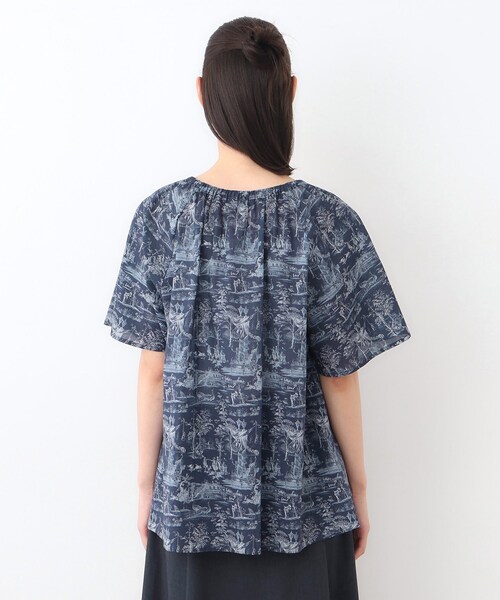ローラ アシュレイ（LAURA ASHLEY）/【コットン100％／同柄アイテムあり】ブレイスミス トワル柄 ブラウス LAURA ASHLEY（ローラアシュレイ） ブラウス シャツ 「コットン100
