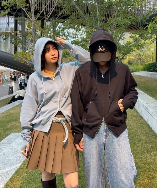 INTER FACTORY（インターファクトリー） パーカー kurumi - スタッズ