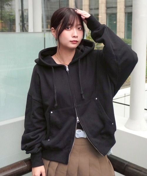 INTER FACTORY（インターファクトリー） パーカー kurumi - スタッズ