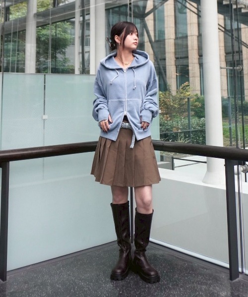 INTER FACTORY（インターファクトリー） パーカー kurumi - スタッズ