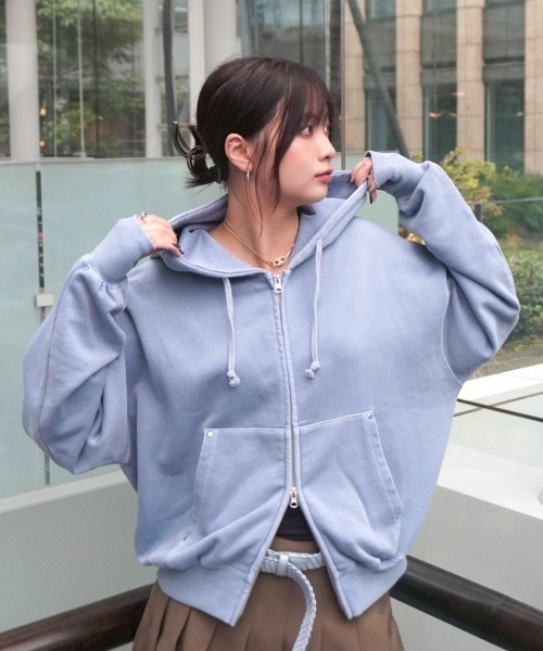 INTER FACTORY（インターファクトリー） パーカー kurumi - スタッズ