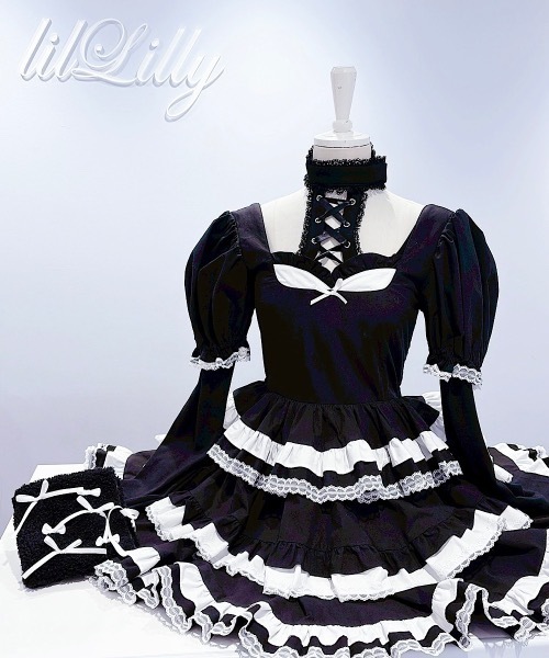 新品　リルリリー　トップス lilLilly（リルリリー） tシャツ フロントレースアップニットトップス