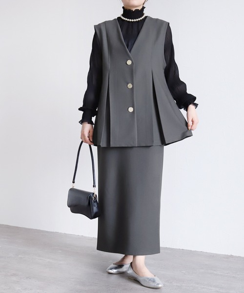 reca（レカ） セットアップ Vネック金ボタンベスト×Hラインロング