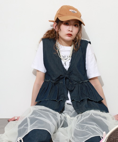 atONE（アットワン） ベスト ジレ 夏 エアリーデニムフリルティアード