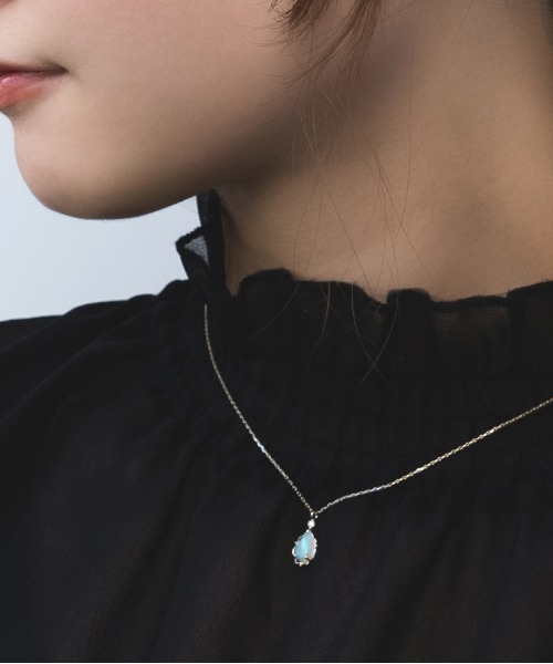 オパール＆ダイヤネックレスチャーム 18K 18金 真珠母貝 ペンダントトップ ダイヤモンド チャーム