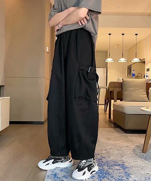【関税込み】Lukhanyo Mdingi イエロー ベルト カーゴパンツ Lukhanyo Mdingiのイエロー ベルト カーゴパンツがセール中