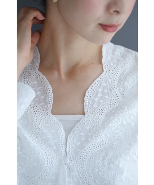 ブラウス シャツ レース刺繍の前開きスカラップブラウストップス レディース cawaii ブラウス シャツ レース刺繍の前開きスカラップブラウス