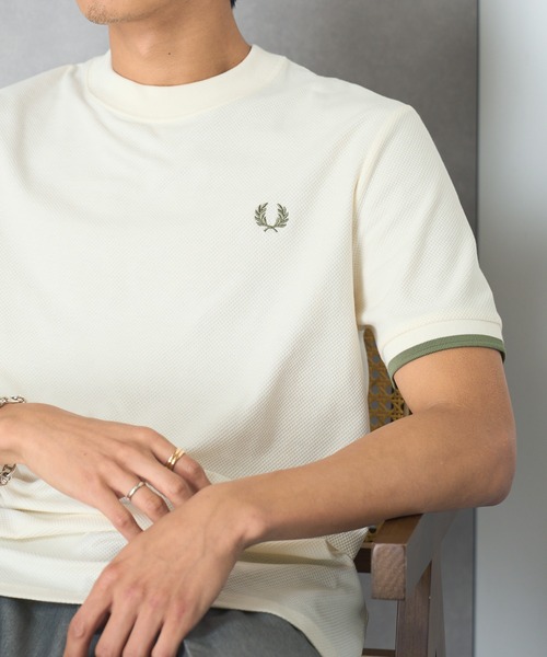 Tシャツ・カットソー FRED PERRY SS25 PIQUE T-SHIRT (FP M4654 54 760) Tipped Cuff Piqué T-Shirt - Light Ecru | Men's T-Shirts