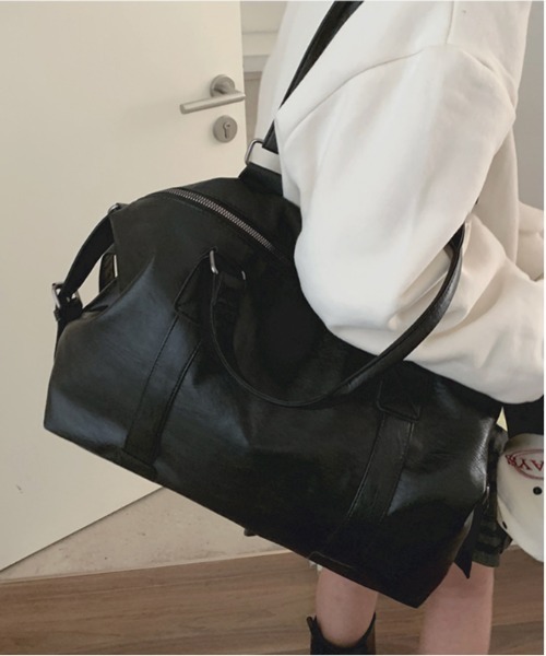 Y2K DIESEL メタルロゴ　レザー　ボストンバッグ　大容量　黒 00s y2k DIESEL big studs レザー トートバッグ ブラック archive