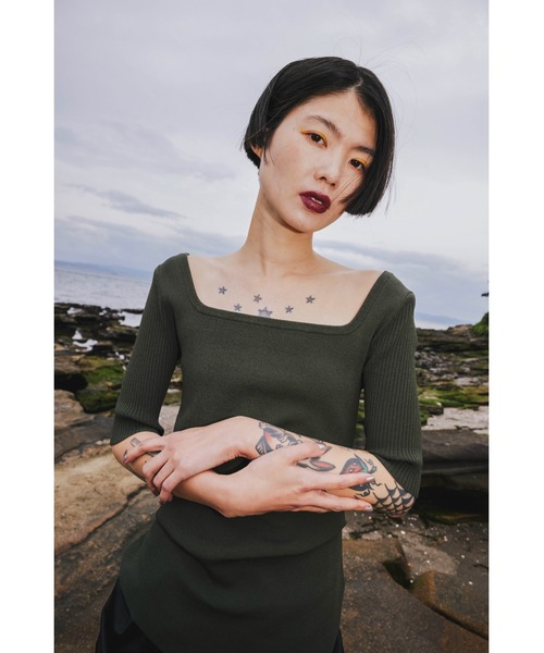 OMMO（オーエムエムオー） ニット セーター ASYMME TUCK HALF SLEEVE