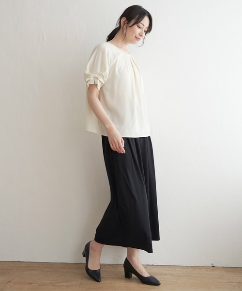 ドライワッシャータックブラウス　新品　タグ付き IKKA LOUNGE ブラウス シャツ ドライタッチ袖タックブラウス