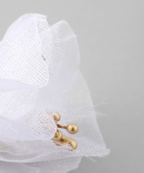 ANEMONE（アネモネ） ピアス ホワイトフラワーロングピアス「Hanayome