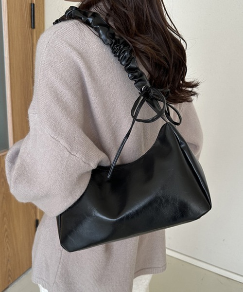 STYLEBLOCK ショルダーバッグ バッグ シャーリングストラップレザー調 