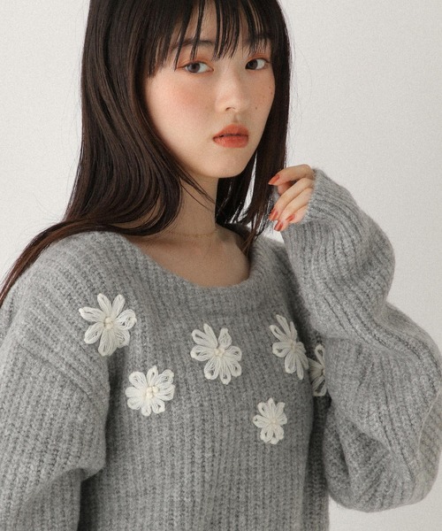 ♡専用です♡エムズグレイシー♡2024年♡スパンコール付きフラワーモチーフニット エムズグレイシー フラワー スパンコール ニット セーター 花柄 長袖