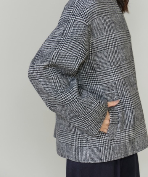 INED グレー　コート INEDのコートを使った銀座三越SUPERIOR CLOSET GINZAのスタッフ