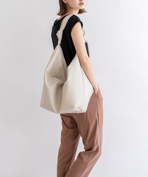 VitaFelice（ヴィータフェリーチェ） ショルダーバッグ バッグ ハーフ