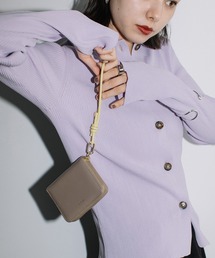 新品 BEAURE　カウレザー　ハンドストラップ付きバイカラーラウンド Beau're 財布 BEAURE ヴュレ カウレザー ハンドストラップ 付き