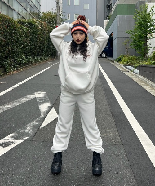 新品【ザ スウィンガー】 セットアップ パーカー パンツ 白 4(XL) 新品【ザ スウィンガー】 セットアップ パーカー パンツ 白 4(XL) 新品