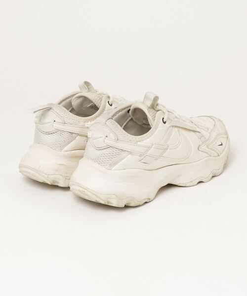 Nike ベージュ ローカット スニーカー 中古・古着通販】NIKE (ナイキ) ローカットスニーカー ベージュ