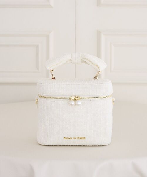 メゾンドフルールショルダーバッグ未使用 Maison de FLEUR（メゾンドフルール） ショルダーバッグ バッグ