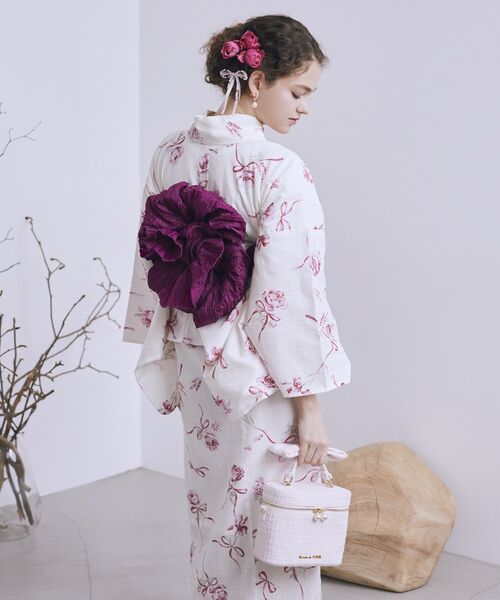 Maison de FLEUR ツイードキューブショルダーバッグ　ホワイト Maison de FLEUR（メゾンドフルール） ショルダーバッグ バッグ