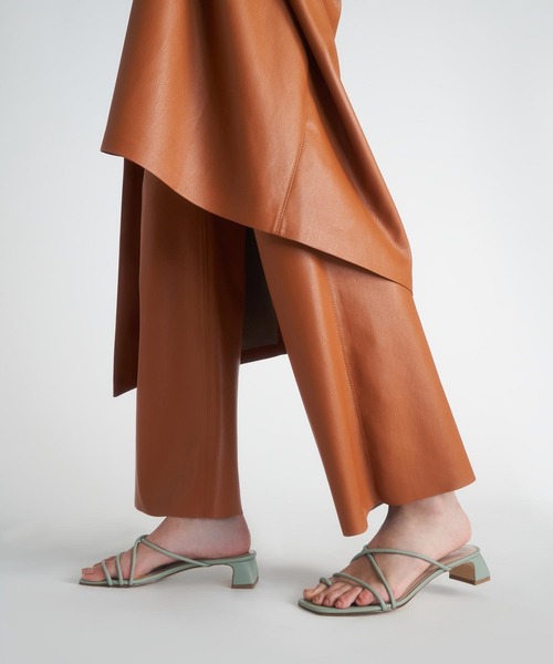 CHARLES ＆ KEITH サンダル ストラッピートゥリング / Strappy