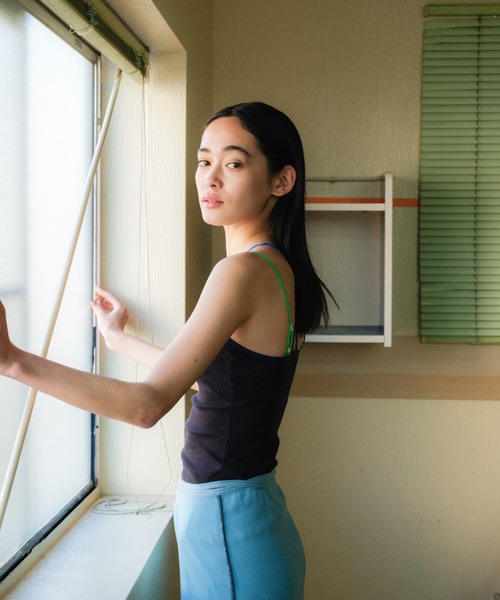 PAMM/後ろ姿の肌色のリブキャミソール/美品/カップ付き PAMM キャミソール 後ろ姿の肌色のリブキャミソール : ZOZOTOWN