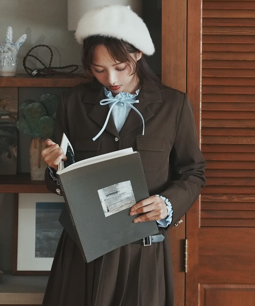 Lallana（ララーナ） コート アウター ビジューボタンショート