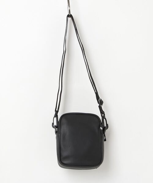 A BATHING APE（アベイシングエイプ） ハンドバッグ SHARK LEATHER