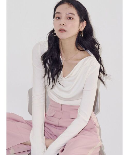 新品タグ付LAGUNAMOONラグナムーン オフショルドレープ2WAYトップス LAGUNAMOON（ラグナムーン） tシャツ オフショルドレープ2WAYトップス