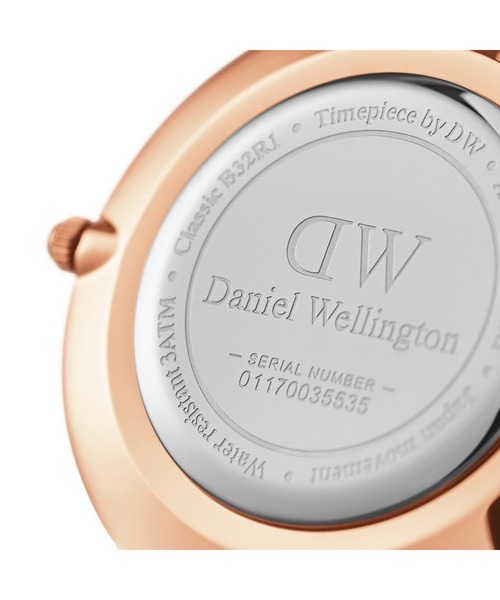 大幅値下げ中！　ダニエルウェリントン PETITE ST MAWES 32mm Daniel Wellington 腕時計 PETITE ST MAWES 32mm ホワイト