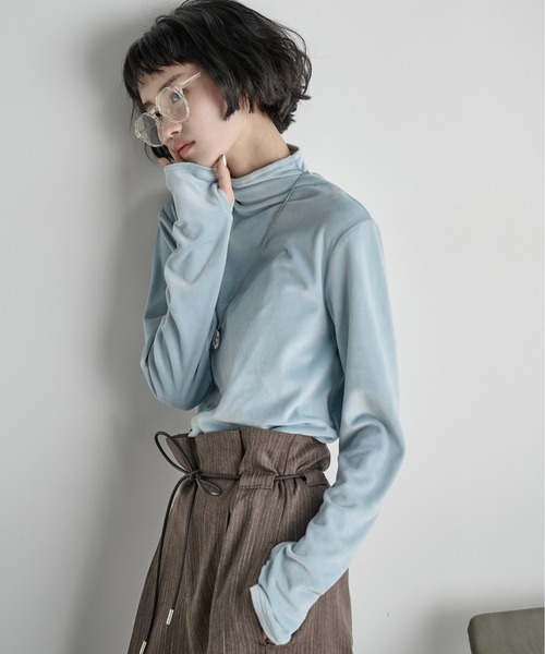 THE Yon tシャツ ハイネックフィンガーホールカフベロアトップス