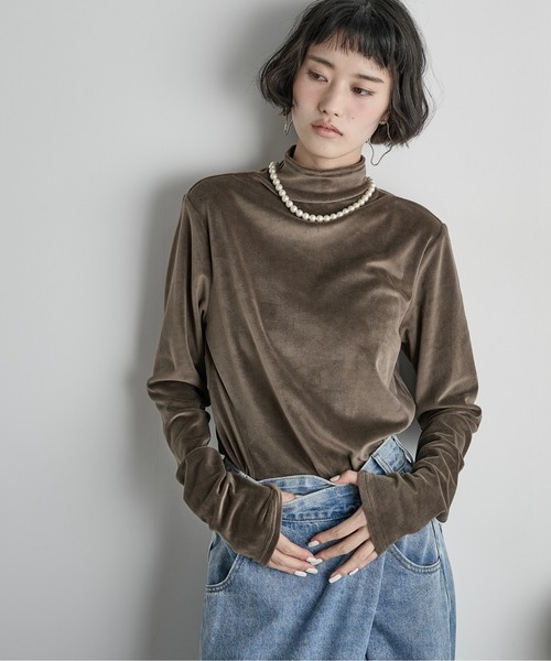 THE Yon tシャツ ハイネックフィンガーホールカフベロアトップス