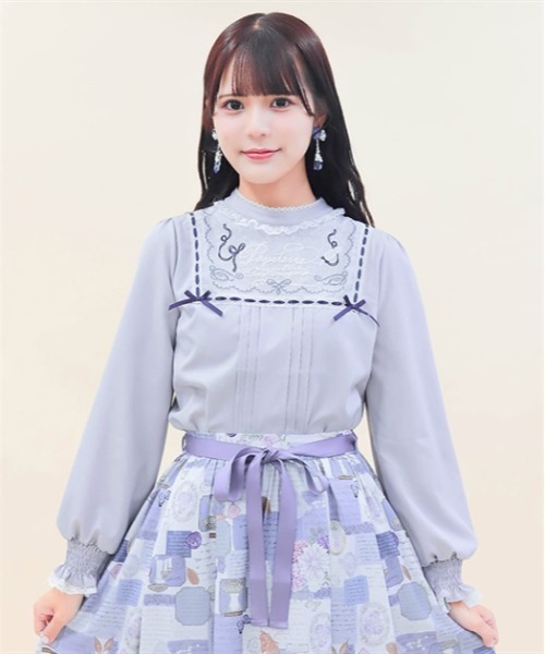 axes femme POETIQUE ブラウス シャツ パペトゥリーロゴ刺繍ブラウス 