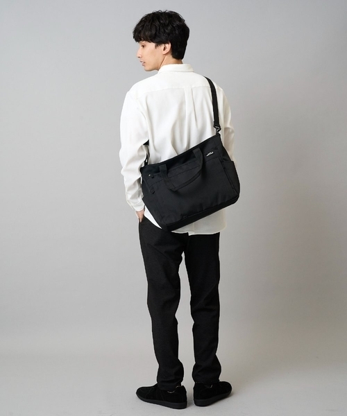 a.v.v（アー・ヴェ・ヴェ） トートバッグ 「軽量・撥水・A4収納OK