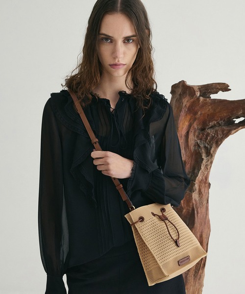 ★CHARLES&KEITH★Ida アイダ ニットショルダーバッグ/送料込 CHARLES & KEITH Ida アイダ ニットショルダーバッグ （Beige