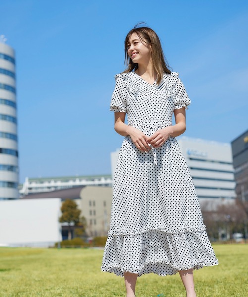 「QUEENS COURT」 半袖ワンピース 2 ブラック レディース_画像4