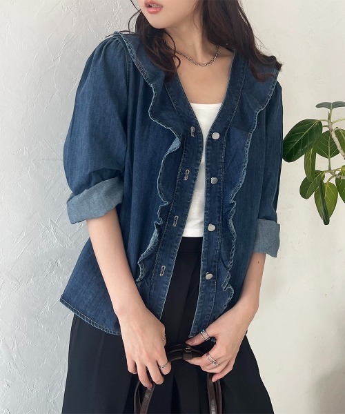 yori デニム風ビッグカラーショートブラウス yori デニム風ビックカラーショートブラウス 白の通販 by y's shop｜ラクマ
