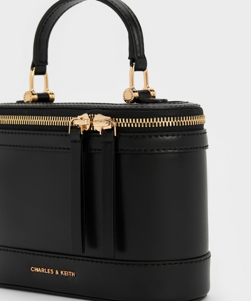 CHARLES ＆ KEITH（チャールズ&キース） ショルダーバッグ バッグ