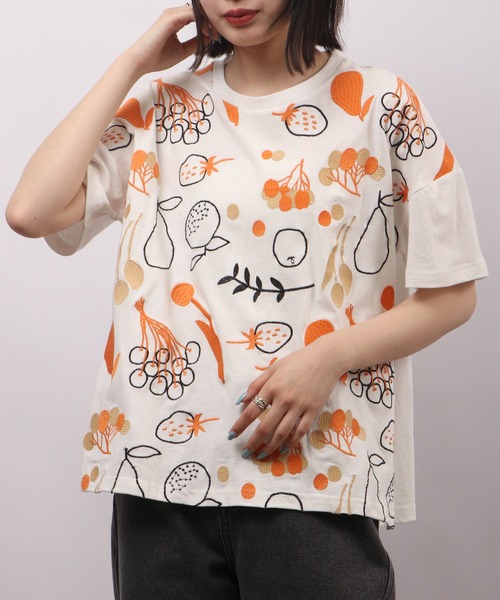 Emago コットンリネンレモンとオレンジ総柄刺繍ワンピース ホワイト