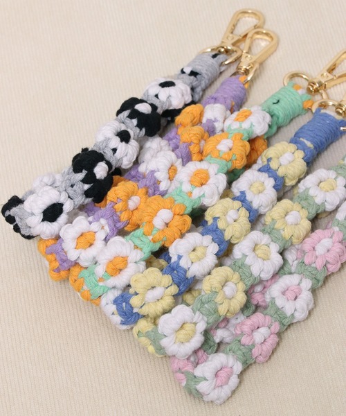 もこもこフラワー スマホ ショートストラップ : ZOZOTOWN Yahoo