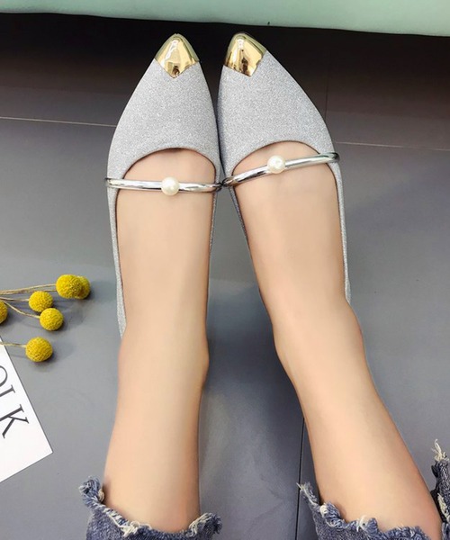 ベージュ パール装飾 パンプス 中ヒール レティカ Retica パールビジュー付きサテンローヒールパンプス