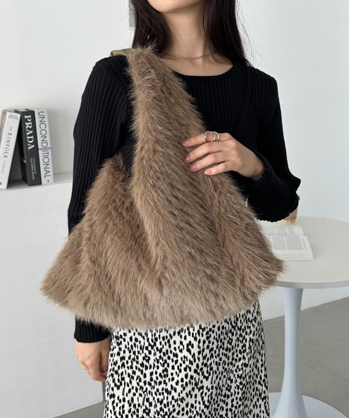 CLEA トートバッグ トライアングルファートートバッグ