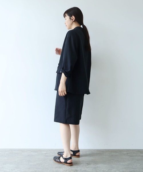 美品 yuni リネン混セミダブルジャケット 黒 yuni ジャケット ノーカラージャケット Linen/Polyester double cocoon