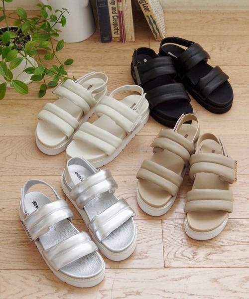「Minnetonka」 フラットサンダル 5 シルバー レディース_画像2