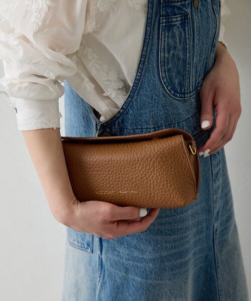 IACUCCI（イアクッチ） ショルダーバッグ バッグ 「インフルエンサー
